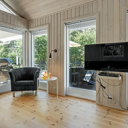 Awesome In Nexo With Sauna Ferienhaus Snogebæk